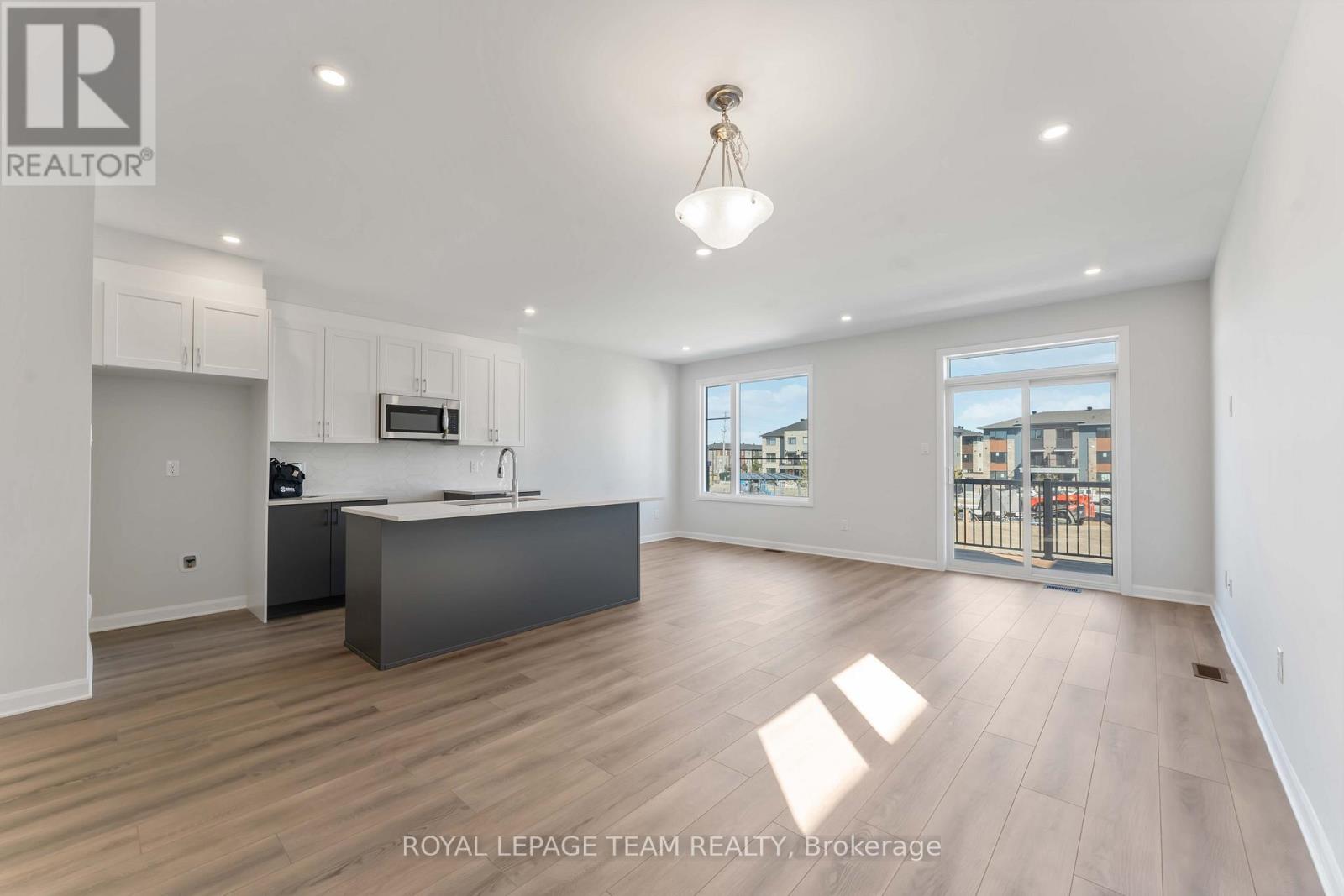 382 Clearpath Private, Ottawa, Ontario  K2T 0S6 - Photo 9 - X12432533