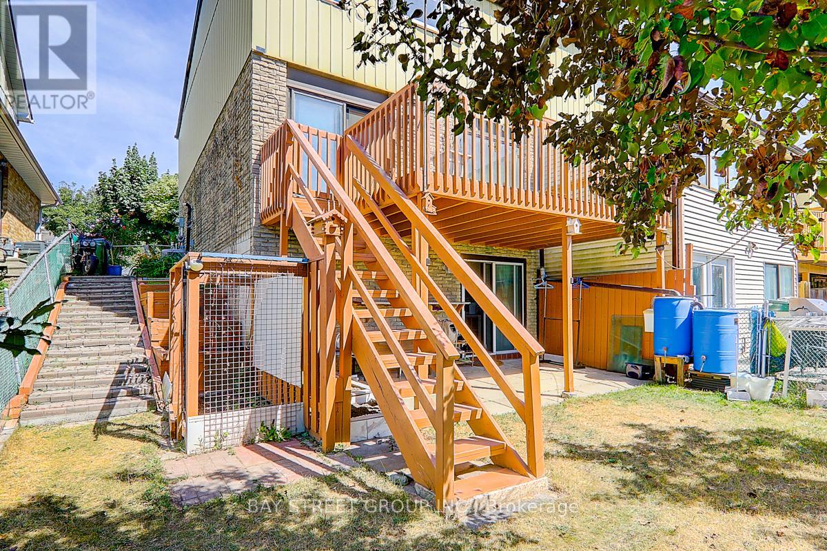 17 Newdawn Crescent, Toronto, Ontario  M1V 1J8 - Photo 22 - E12437486