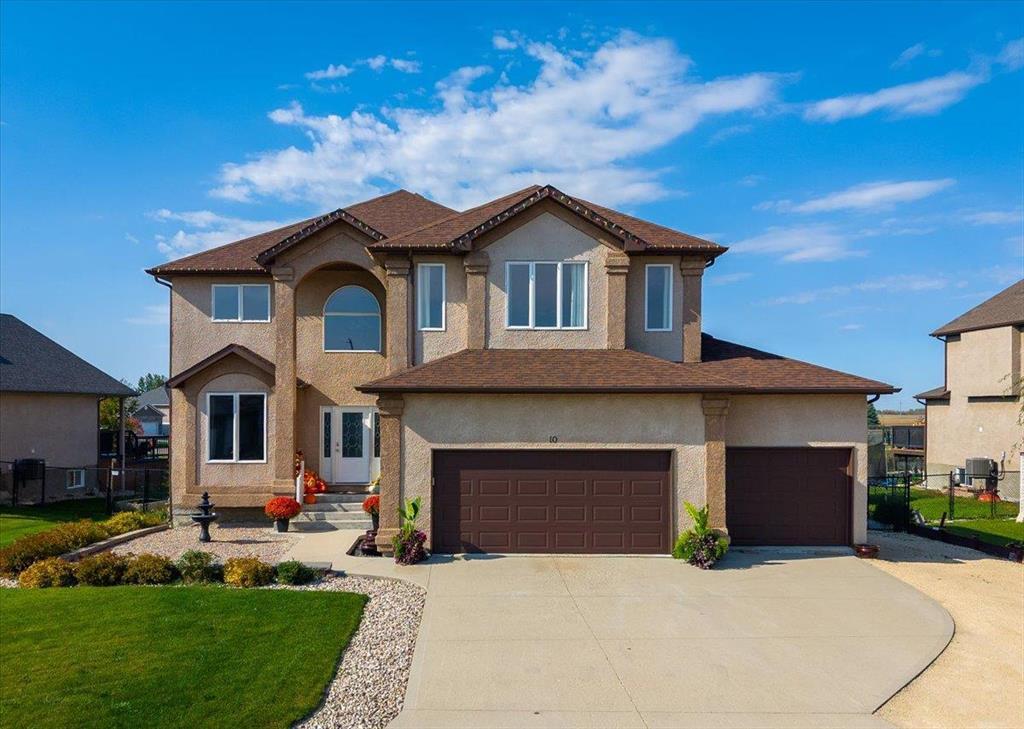 10 Convent Crescent, Lorette, Manitoba  R5K 0Y7 - Photo 0 - 202525555