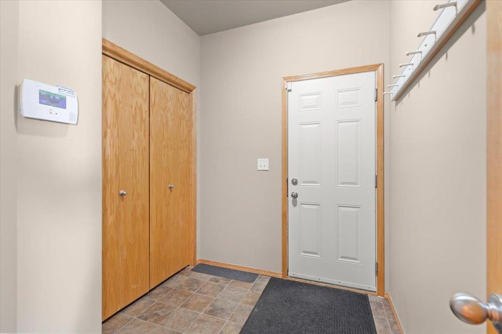 10 Convent Crescent, Lorette, Manitoba  R5K 0Y7 - Photo 25 - 202525555
