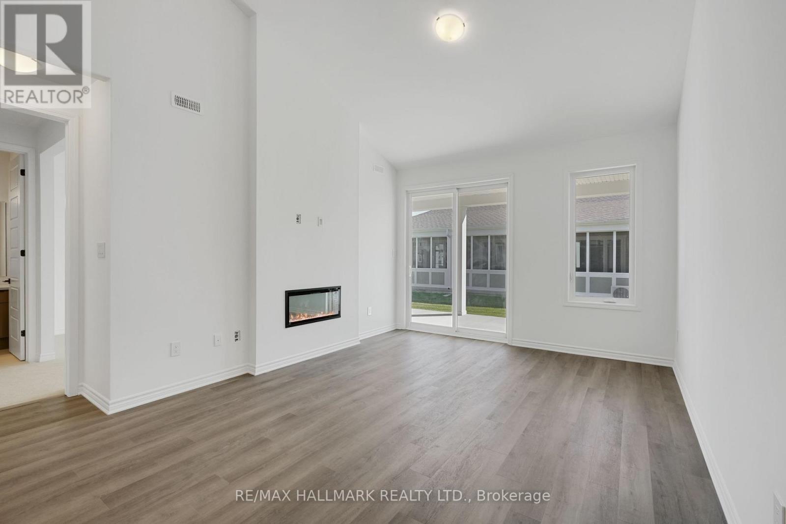 701 Sargeant Place S, Innisfil, Ontario  L9S 0T2 - Photo 15 - N12437399