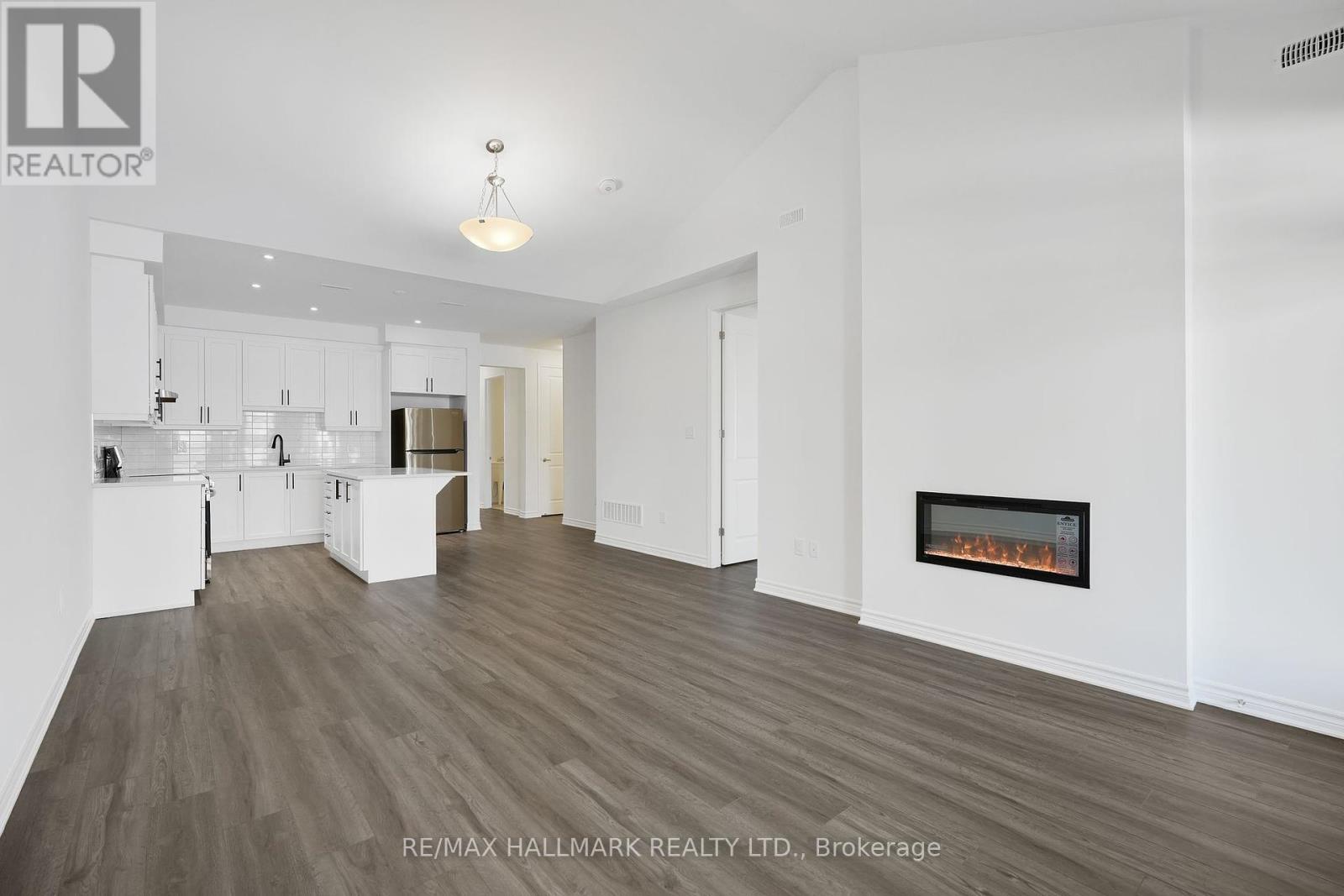 700 Sargeant Place N, Innisfil, Ontario  L9S 0R9 - Photo 13 - N12437427