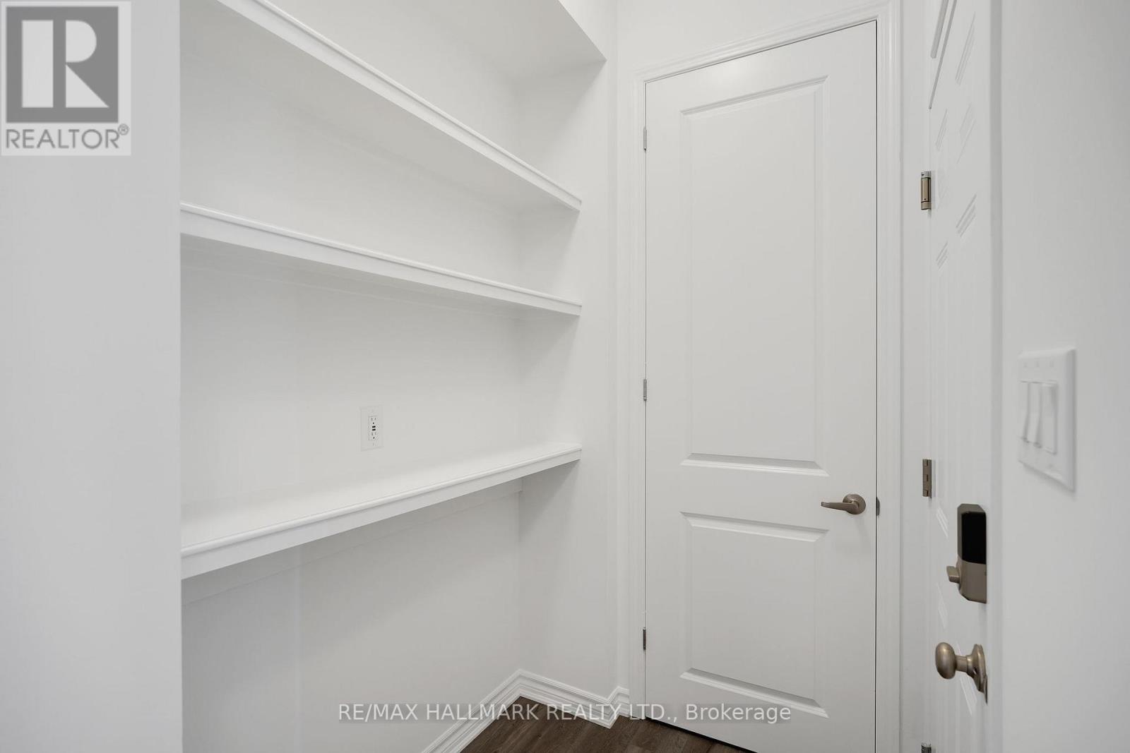 700 Sargeant Place N, Innisfil, Ontario  L9S 0R9 - Photo 33 - N12437427
