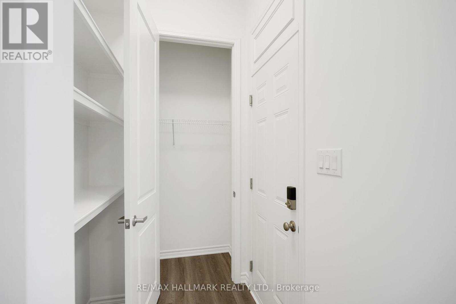 700 Sargeant Place N, Innisfil, Ontario  L9S 0R9 - Photo 34 - N12437427
