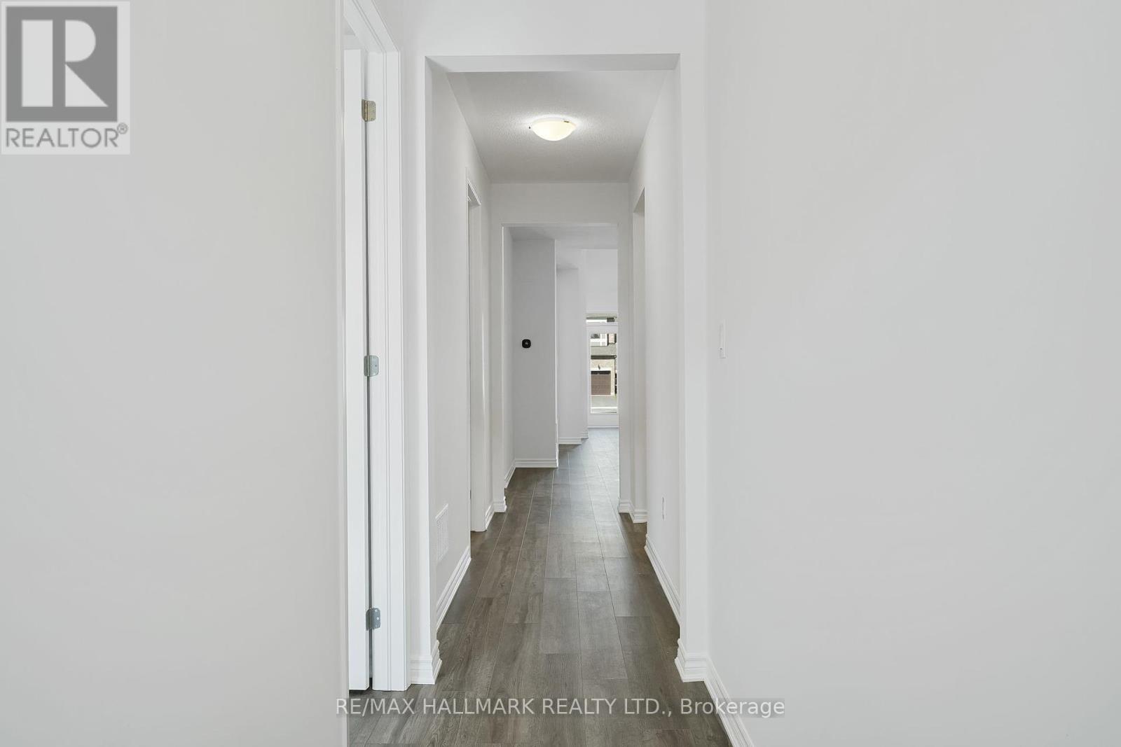 700 Sargeant Place N, Innisfil, Ontario  L9S 0R9 - Photo 6 - N12437427