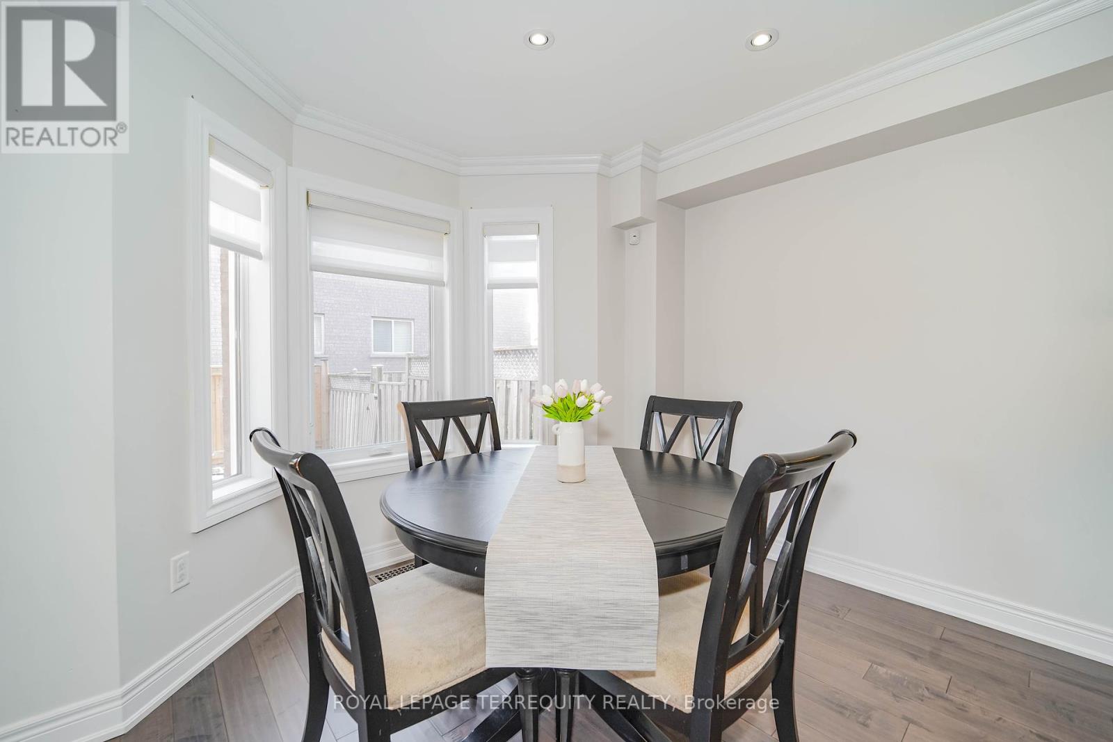 9 Stonebriar Drive, Vaughan, Ontario  L6A 2N5 - Photo 14 - N12437477