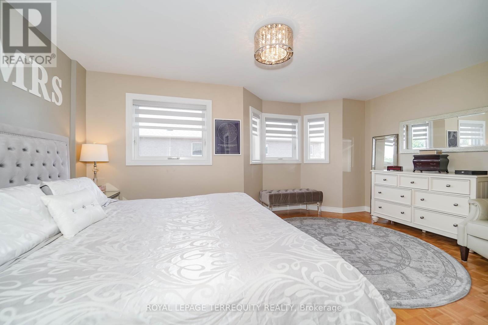 9 Stonebriar Drive, Vaughan, Ontario  L6A 2N5 - Photo 31 - N12437477