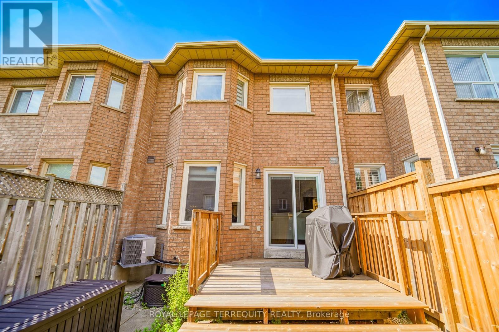 9 Stonebriar Drive, Vaughan, Ontario  L6A 2N5 - Photo 45 - N12437477