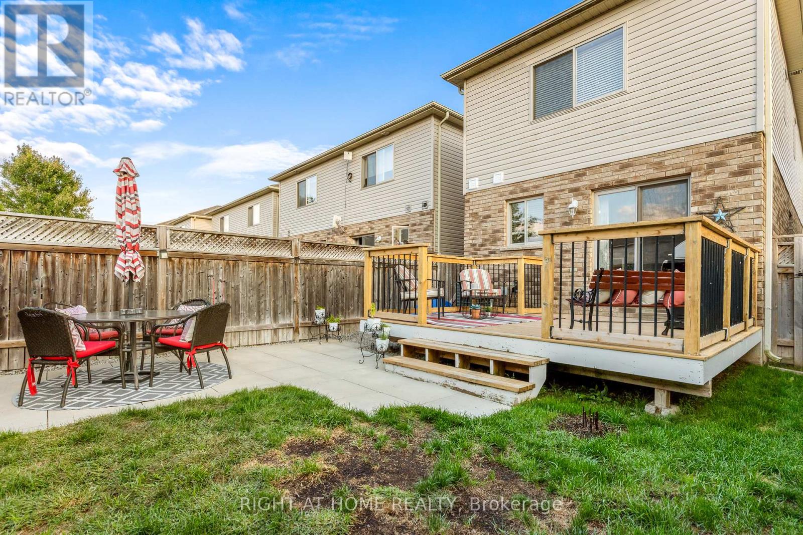 219 Banting Crescent, Essa, Ontario  L3W 0P8 - Photo 21 - N12437528