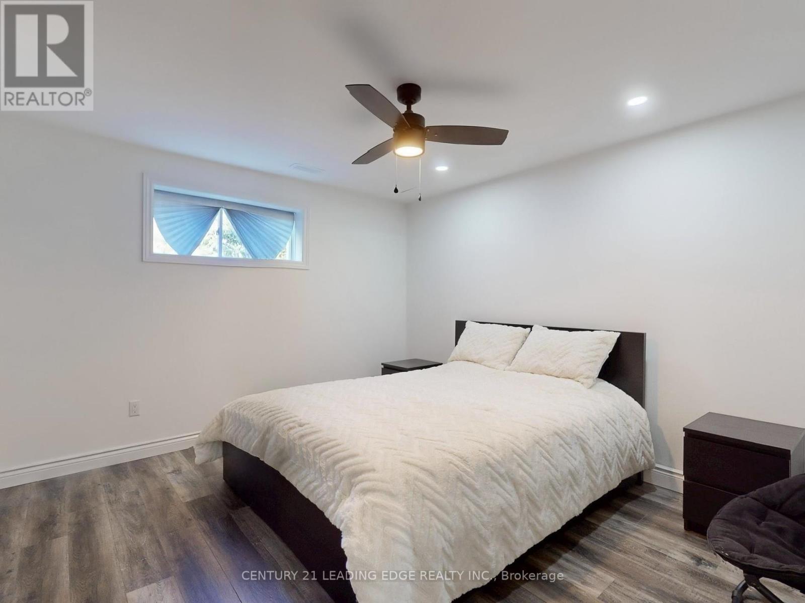 396 Curley Street, Georgina, Ontario  L4P 3C8 - Photo 33 - N12437535
