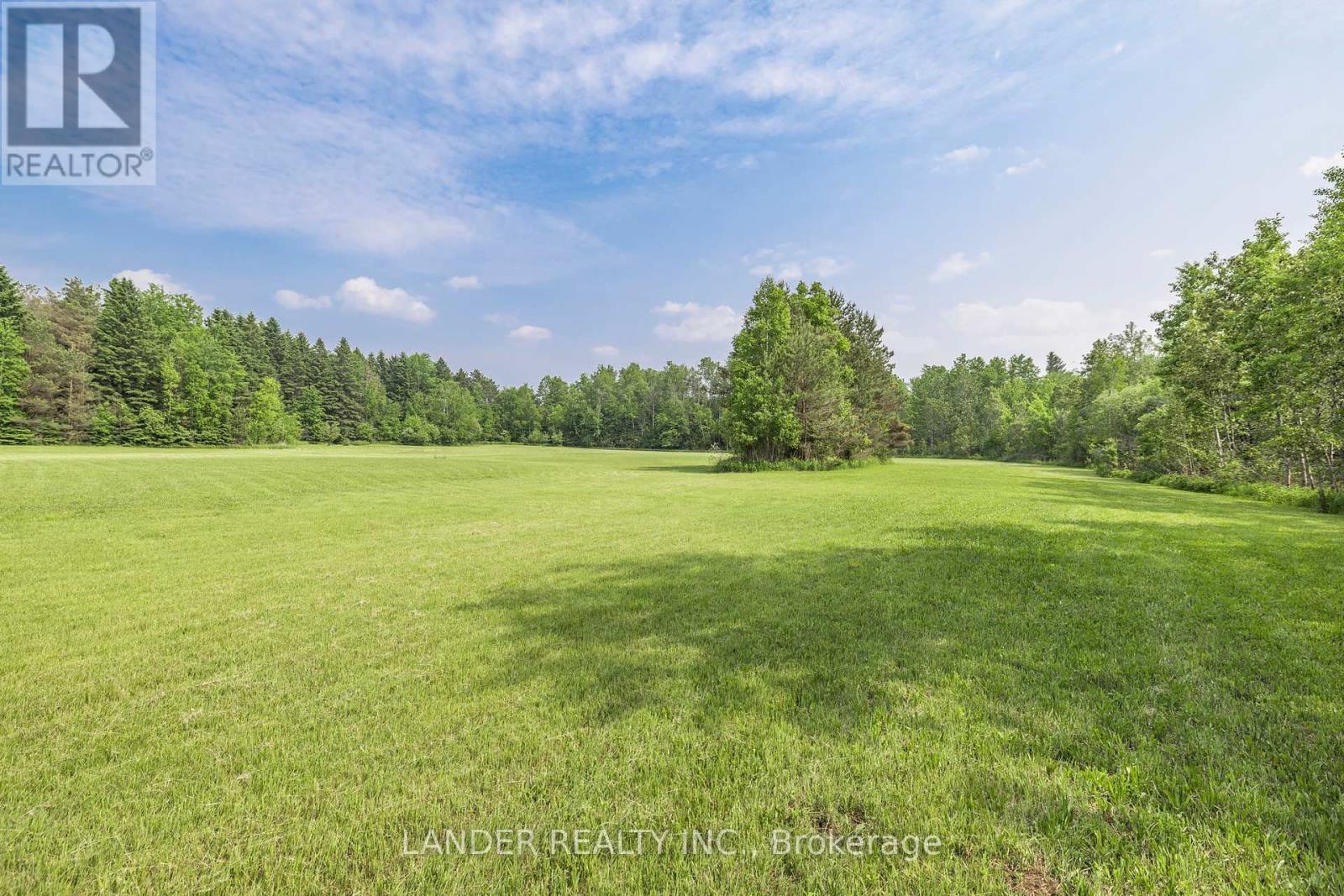 3523 Holborn Road, East Gwillimbury, Ontario  L0G 1R0 - Photo 5 - N12437541
