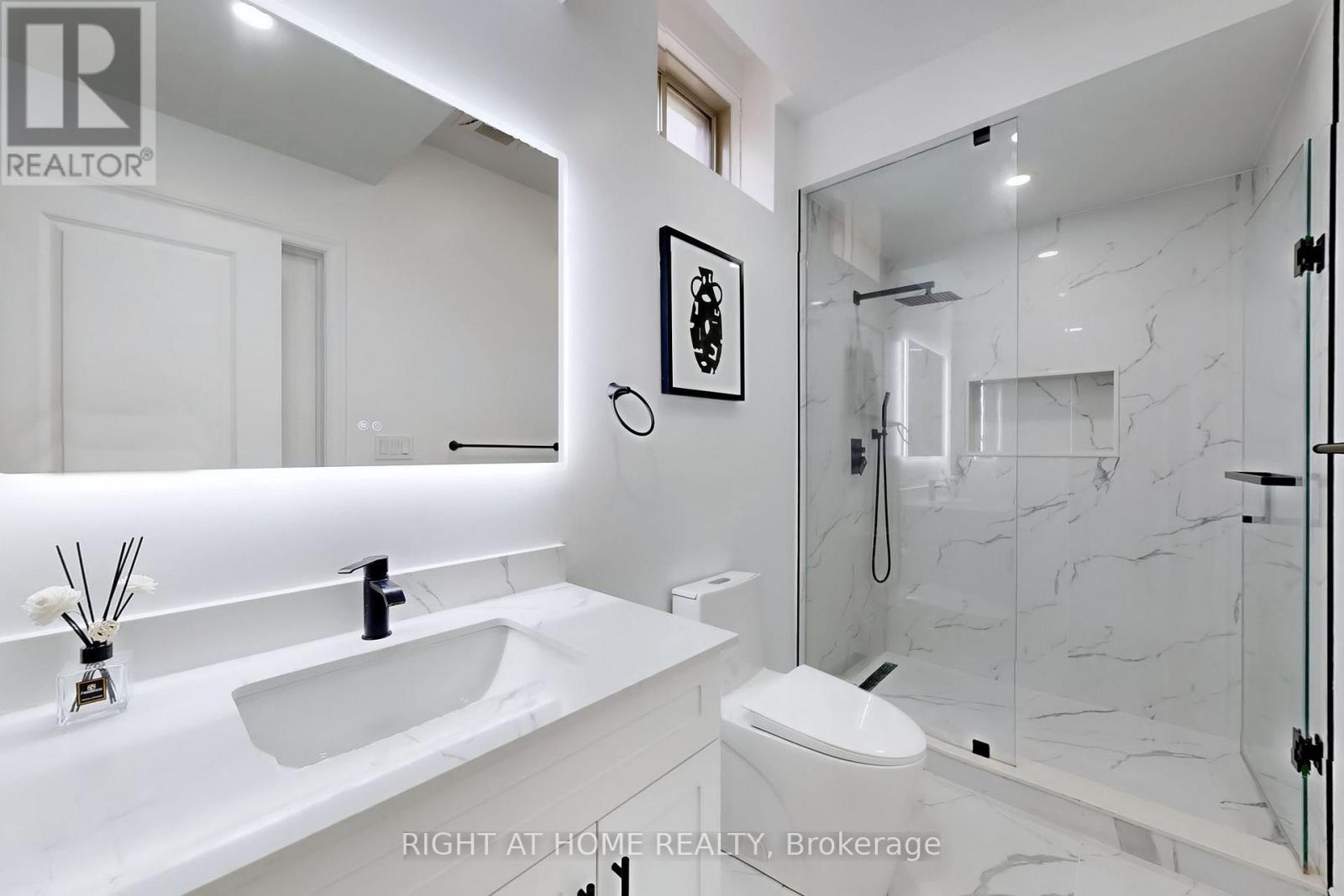 18 Condor Way, Vaughan, Ontario  L4H 4N1 - Photo 39 - N12437543