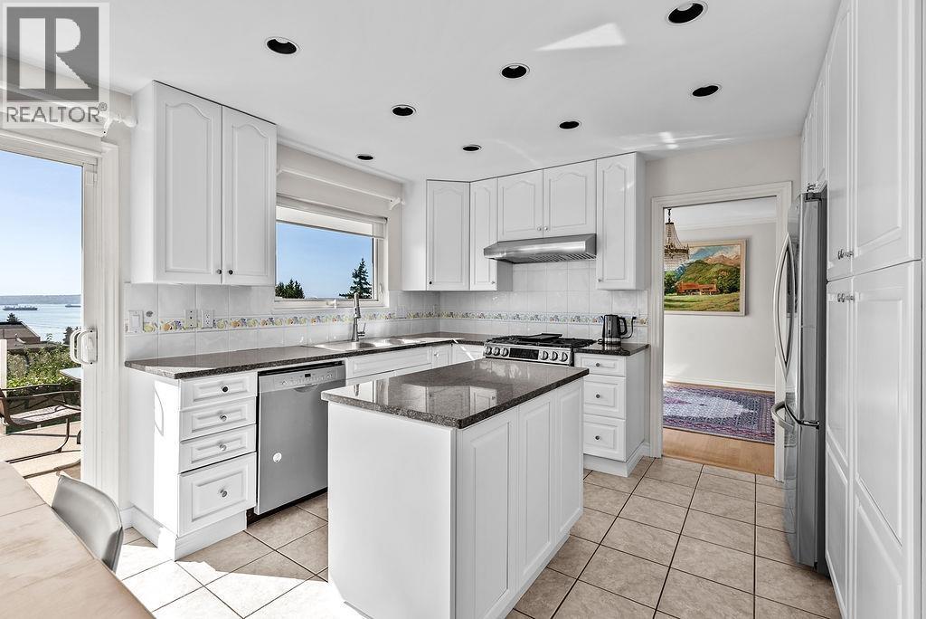 2316 Nelson Avenue, West Vancouver, British Columbia  V7V 2R2 - Photo 17 - R3053829