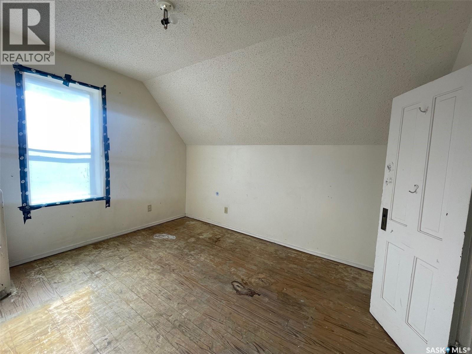 1139 1st Avenue Nw, Moose Jaw, Saskatchewan  S6H 3N4 - Photo 31 - SK019739
