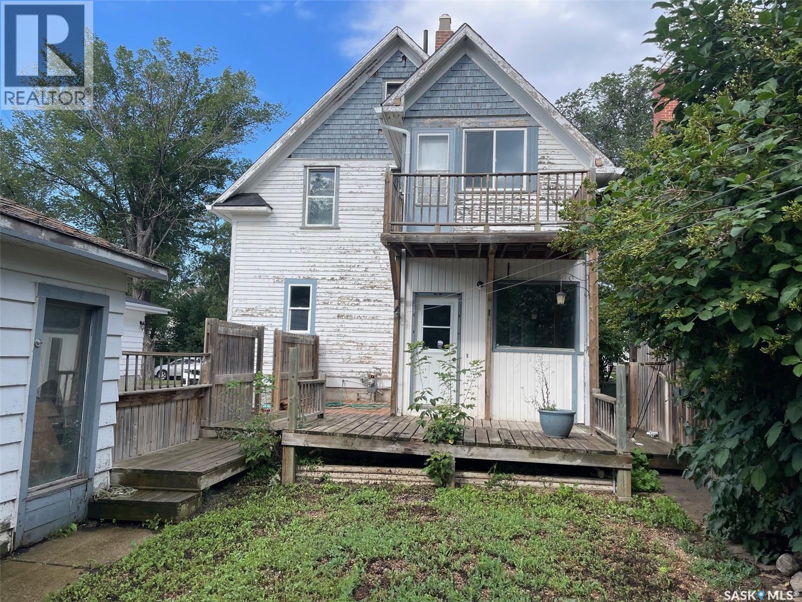 1139 1st Avenue Nw, Moose Jaw, Saskatchewan  S6H 3N4 - Photo 4 - SK019739