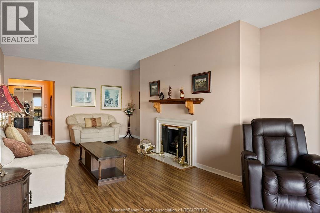 3663 Riverside Drive East Unit# 906, Windsor, Ontario  N8Y 4V3 - Photo 8 - 25024969