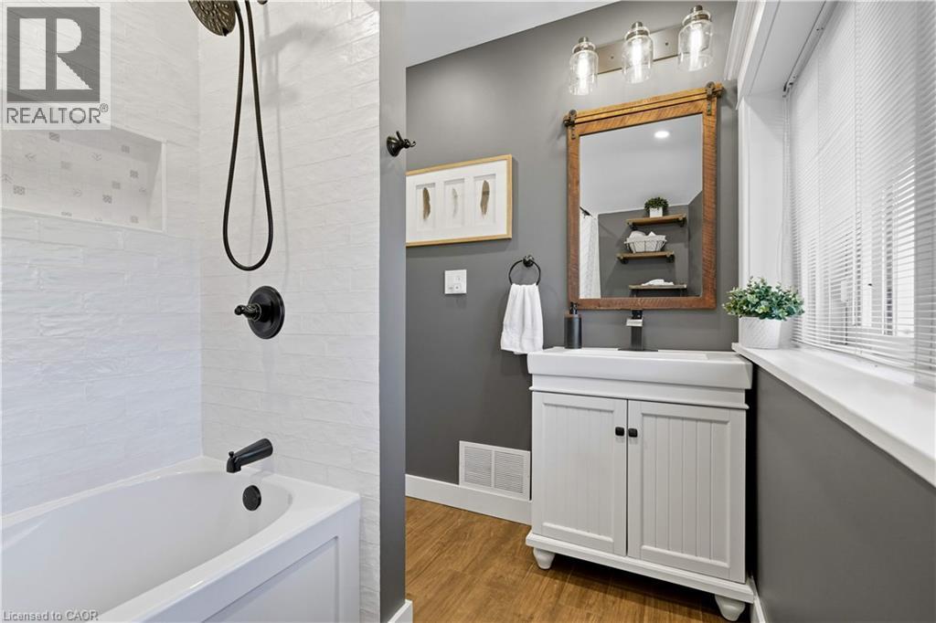 197 Balmoral Avenue S, Hamilton, Ontario  L8M 3K5 - Photo 25 - 40775213