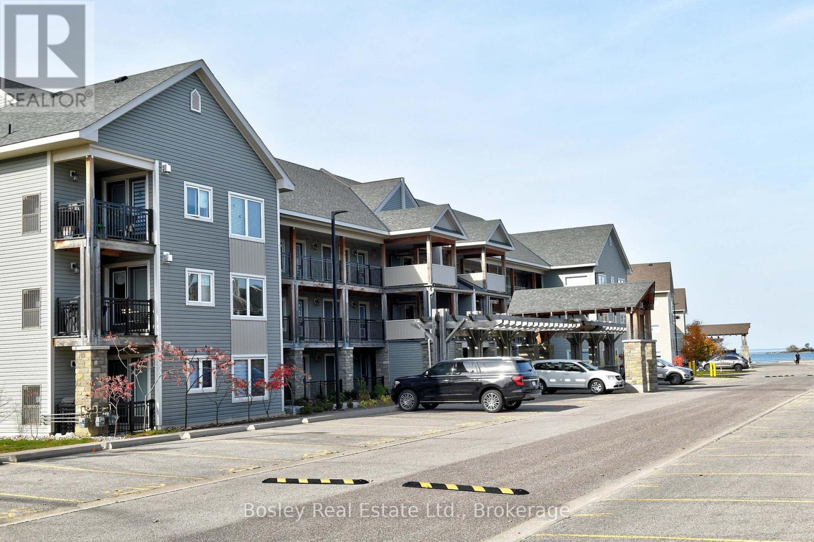 208 - 2 Cove Court, Collingwood, Ontario  L9Y 0J6 - Photo 2 - S12437644