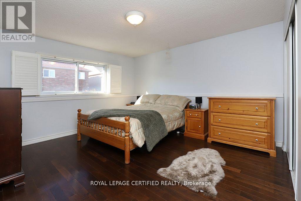 95 Vintage Gate, Brampton, Ontario  L6X 5B9 - Photo 15 - W12437438