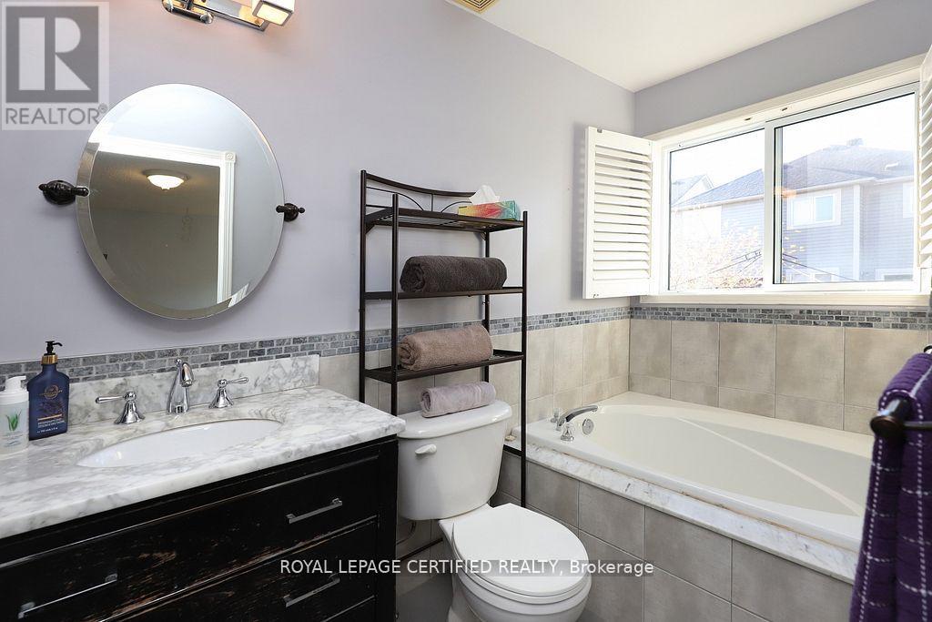 95 Vintage Gate, Brampton, Ontario  L6X 5B9 - Photo 16 - W12437438