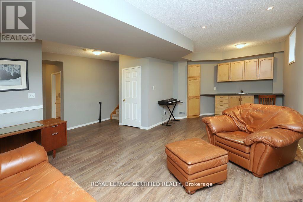 95 Vintage Gate, Brampton, Ontario  L6X 5B9 - Photo 22 - W12437438