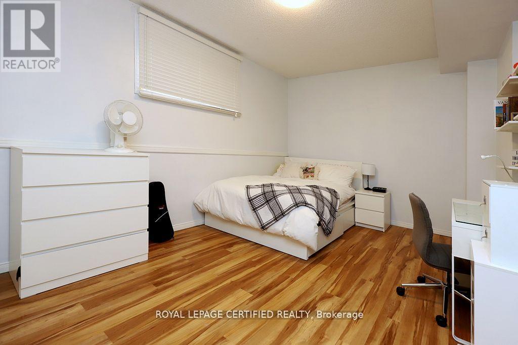 95 Vintage Gate, Brampton, Ontario  L6X 5B9 - Photo 23 - W12437438