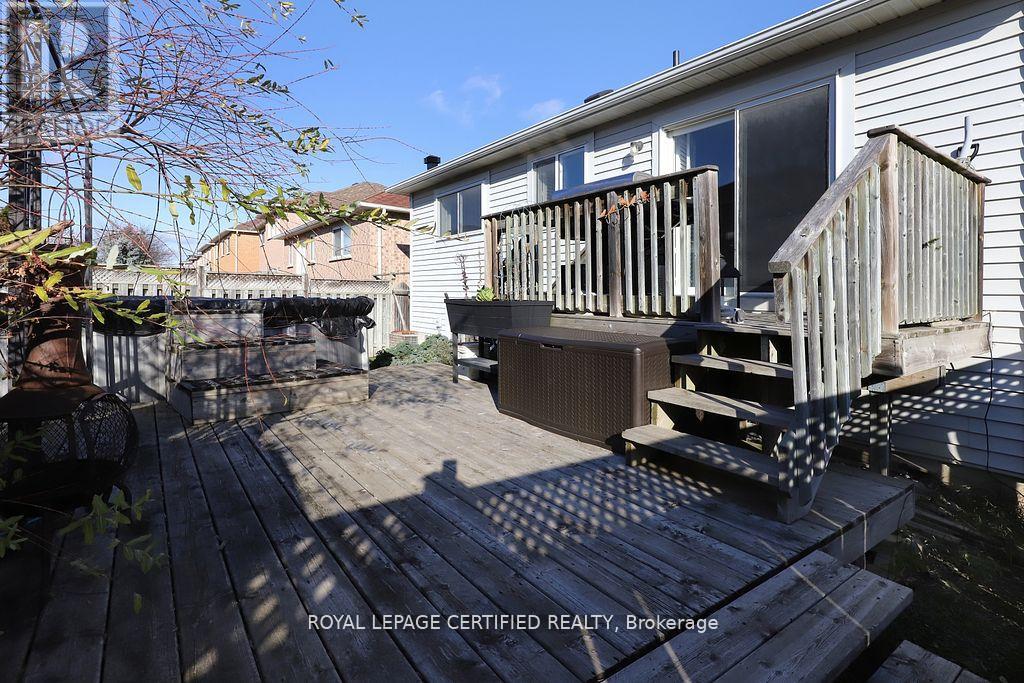95 Vintage Gate, Brampton, Ontario  L6X 5B9 - Photo 28 - W12437438