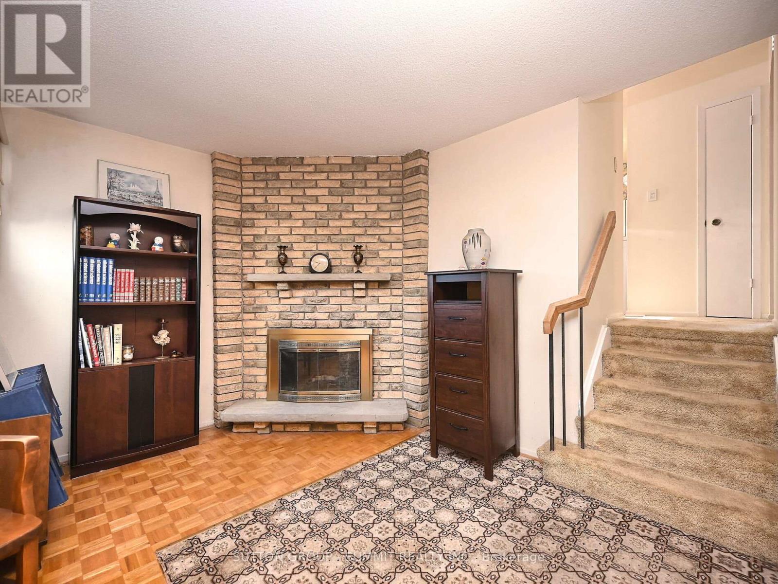 3232 Mccarthy Court, Mississauga, Ontario  L4Y 3Z6 - Photo 24 - W12437440