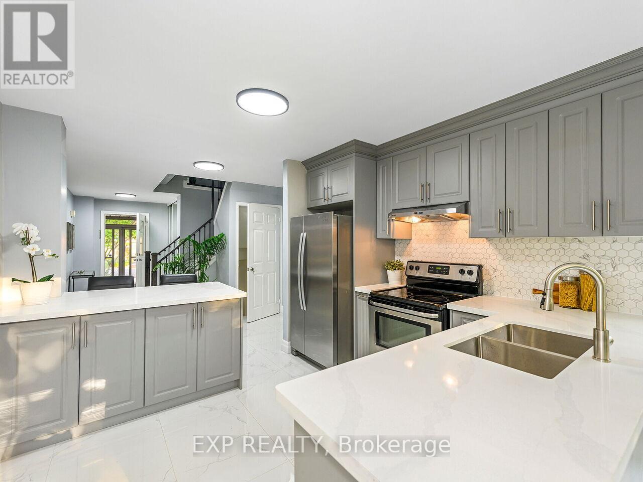3101 Tours Road, Mississauga, Ontario  L5N 3H9 - Photo 14 - W12437453