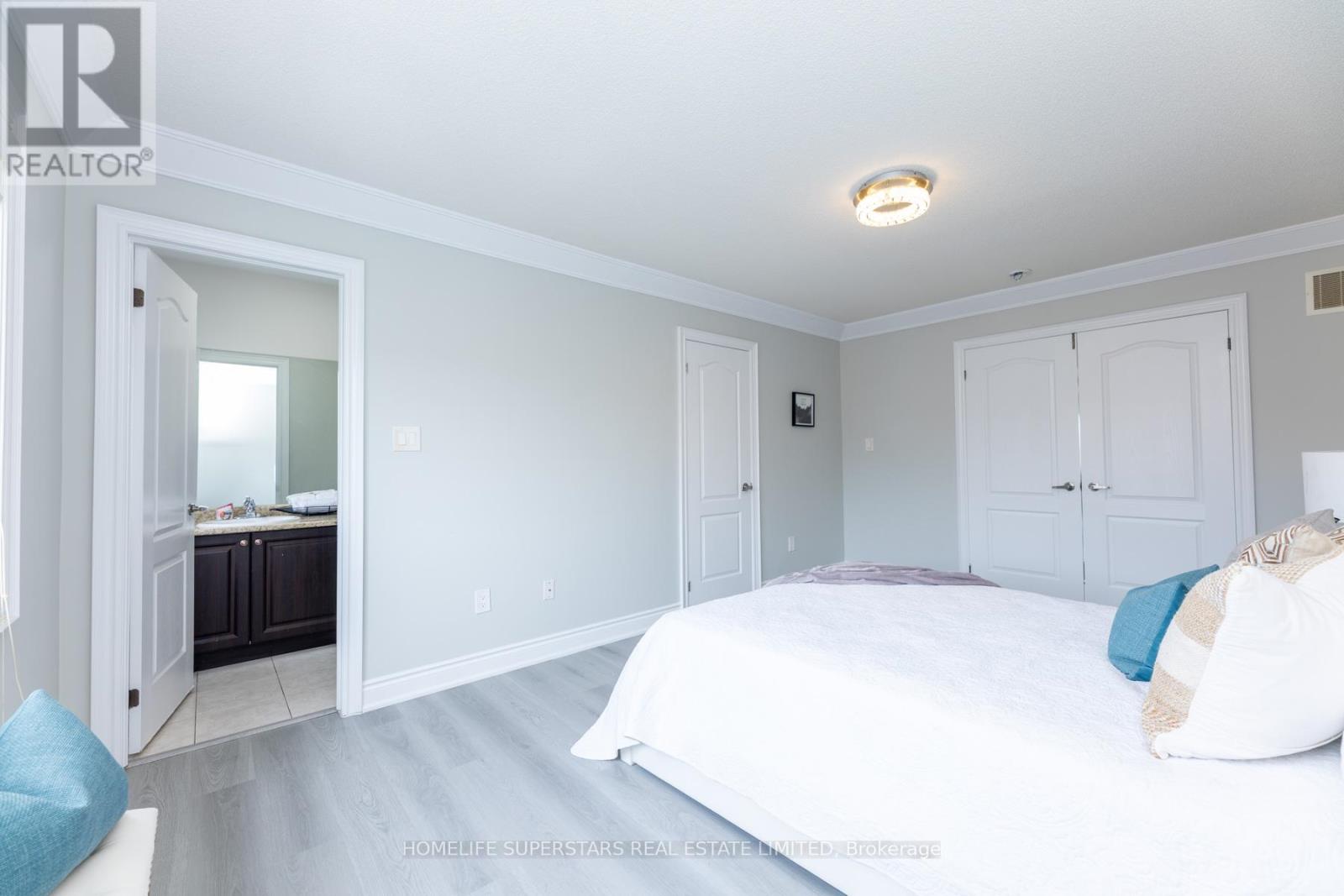16 Brussels Avenue, Brampton, Ontario  L6Z 0A5 - Photo 19 - W12437460