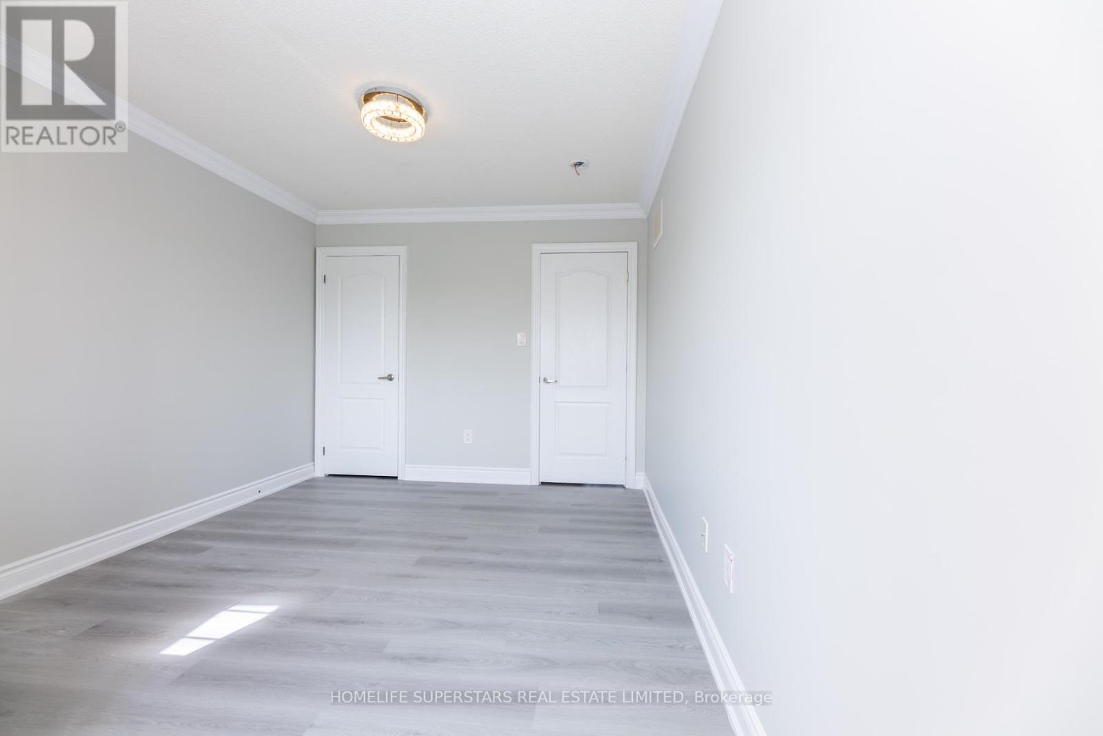 16 Brussels Avenue, Brampton, Ontario  L6Z 0A5 - Photo 23 - W12437460