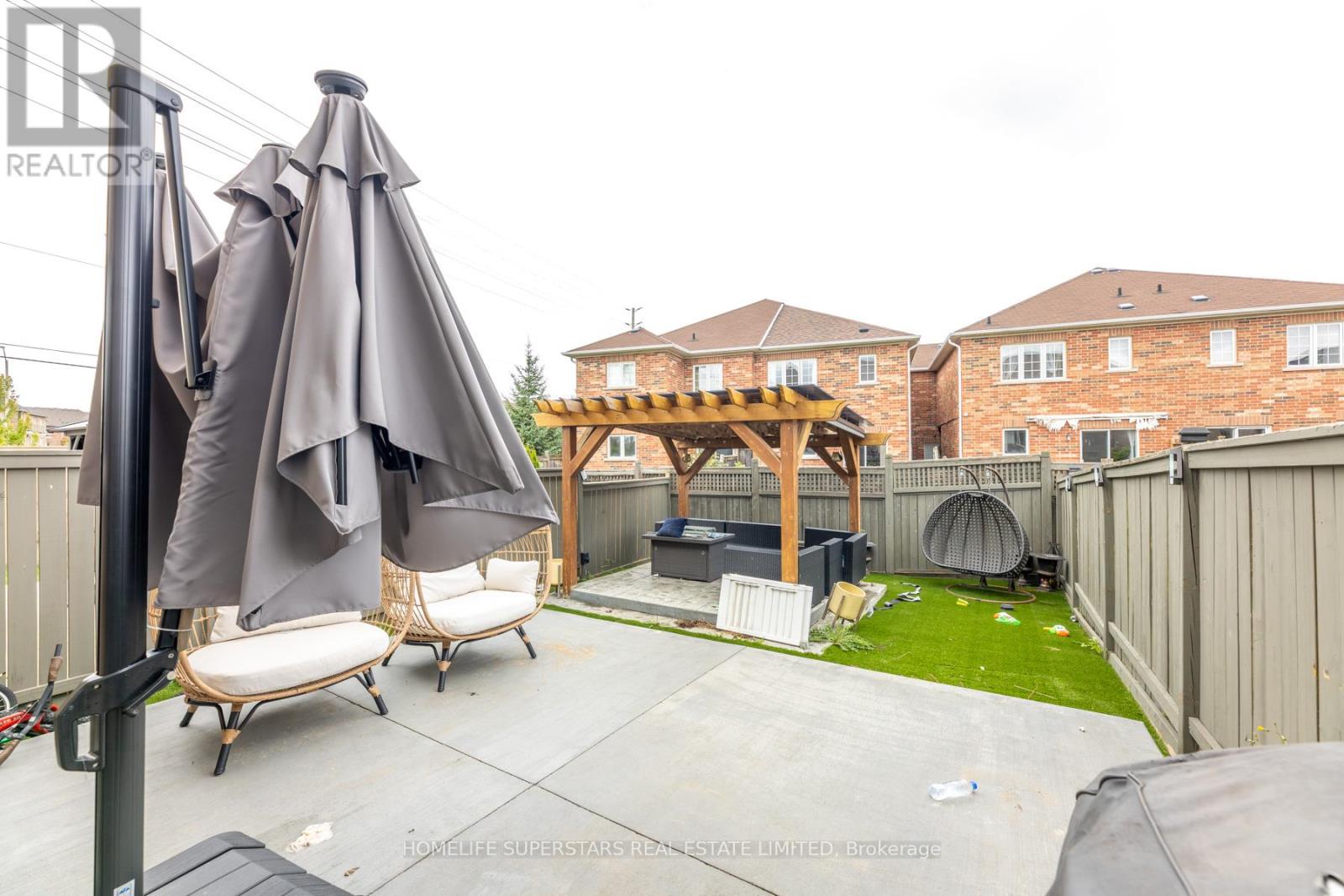 16 Brussels Avenue, Brampton, Ontario  L6Z 0A5 - Photo 32 - W12437460