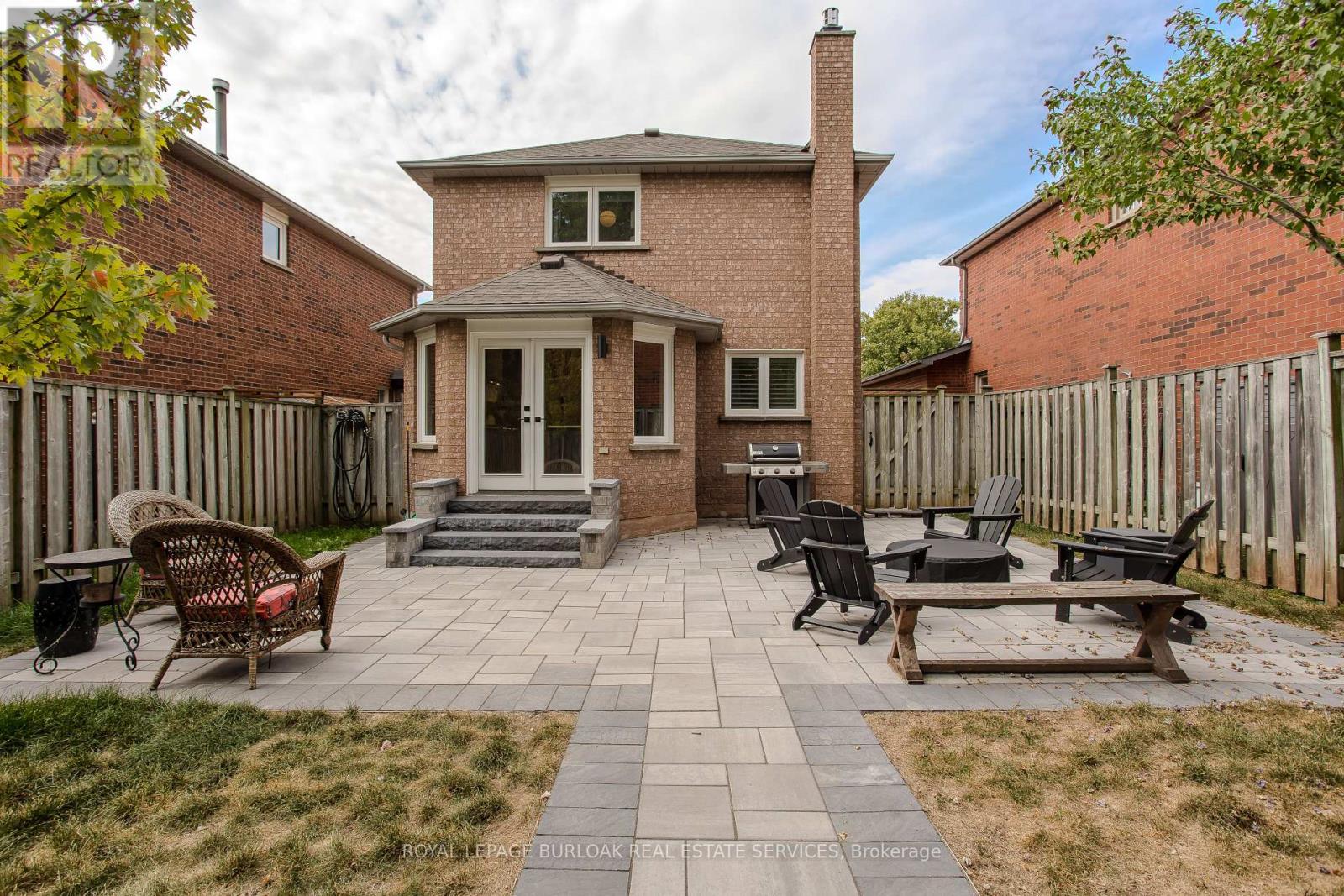 613 Fothergill Boulevard, Burlington, Ontario  L7L 6E3 - Photo 11 - W12437467