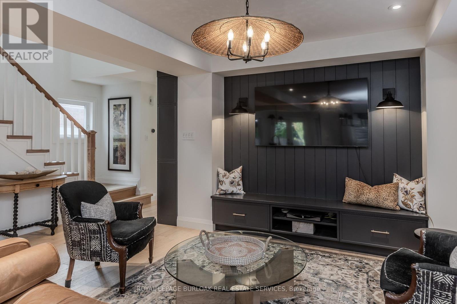 613 Fothergill Boulevard, Burlington, Ontario  L7L 6E3 - Photo 17 - W12437467