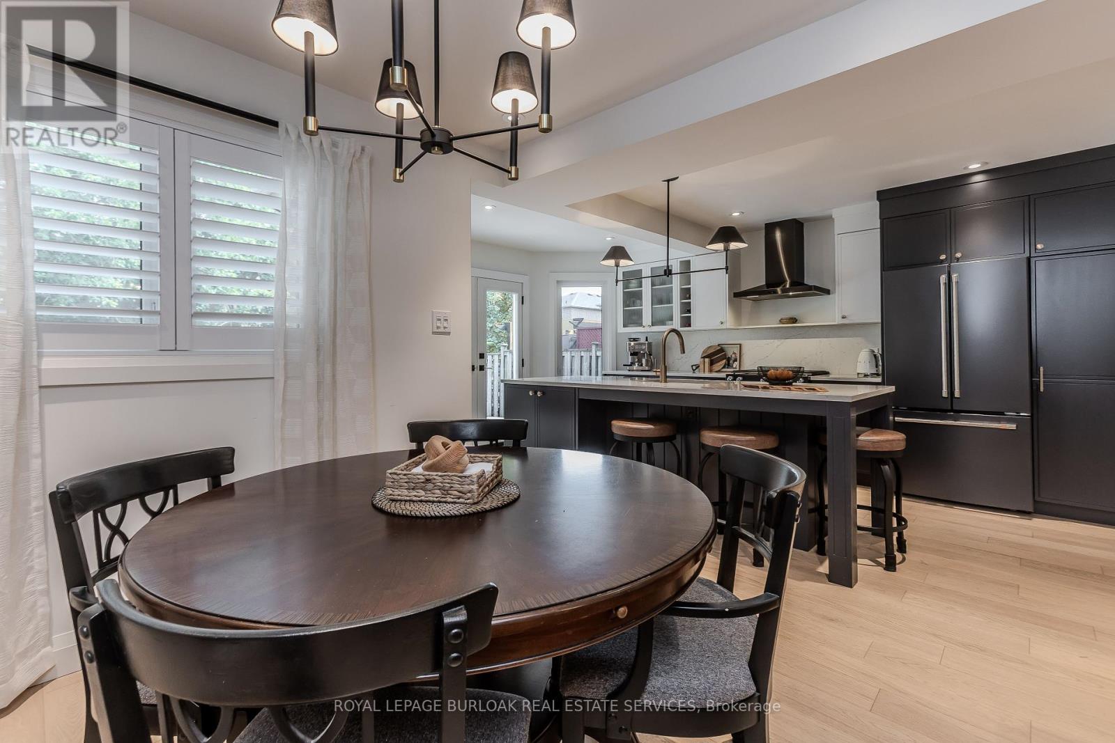 613 Fothergill Boulevard, Burlington, Ontario  L7L 6E3 - Photo 21 - W12437467