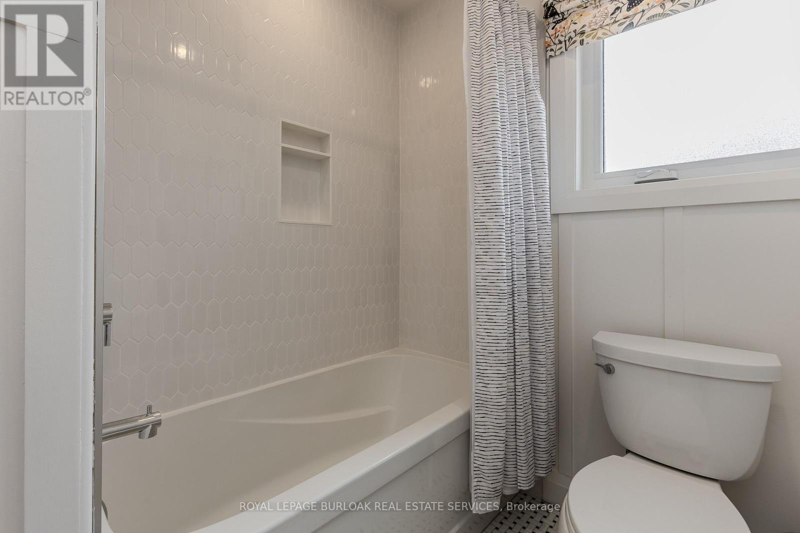 613 Fothergill Boulevard, Burlington, Ontario  L7L 6E3 - Photo 42 - W12437467