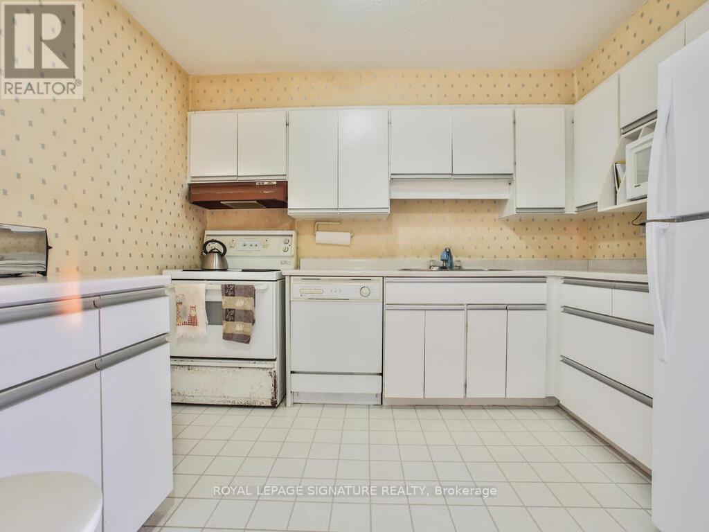 F19 - 288 Mill Road, Toronto, Ontario  M9C 4X7 - Photo 14 - W12437510
