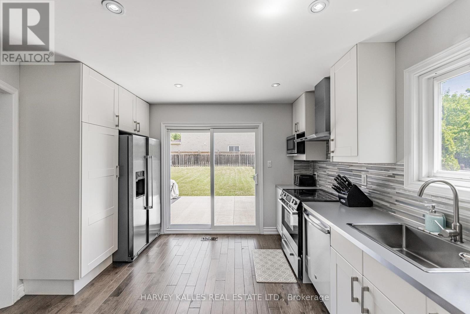 34 Greendust Court, Brampton, Ontario  L6S 5K2 - Photo 14 - W12437513