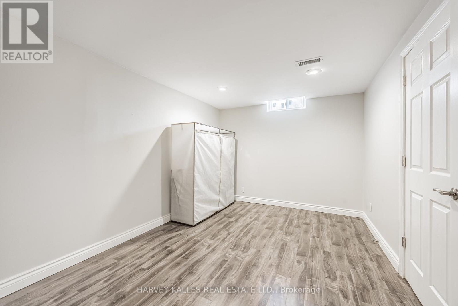 34 Greendust Court, Brampton, Ontario  L6S 5K2 - Photo 29 - W12437513