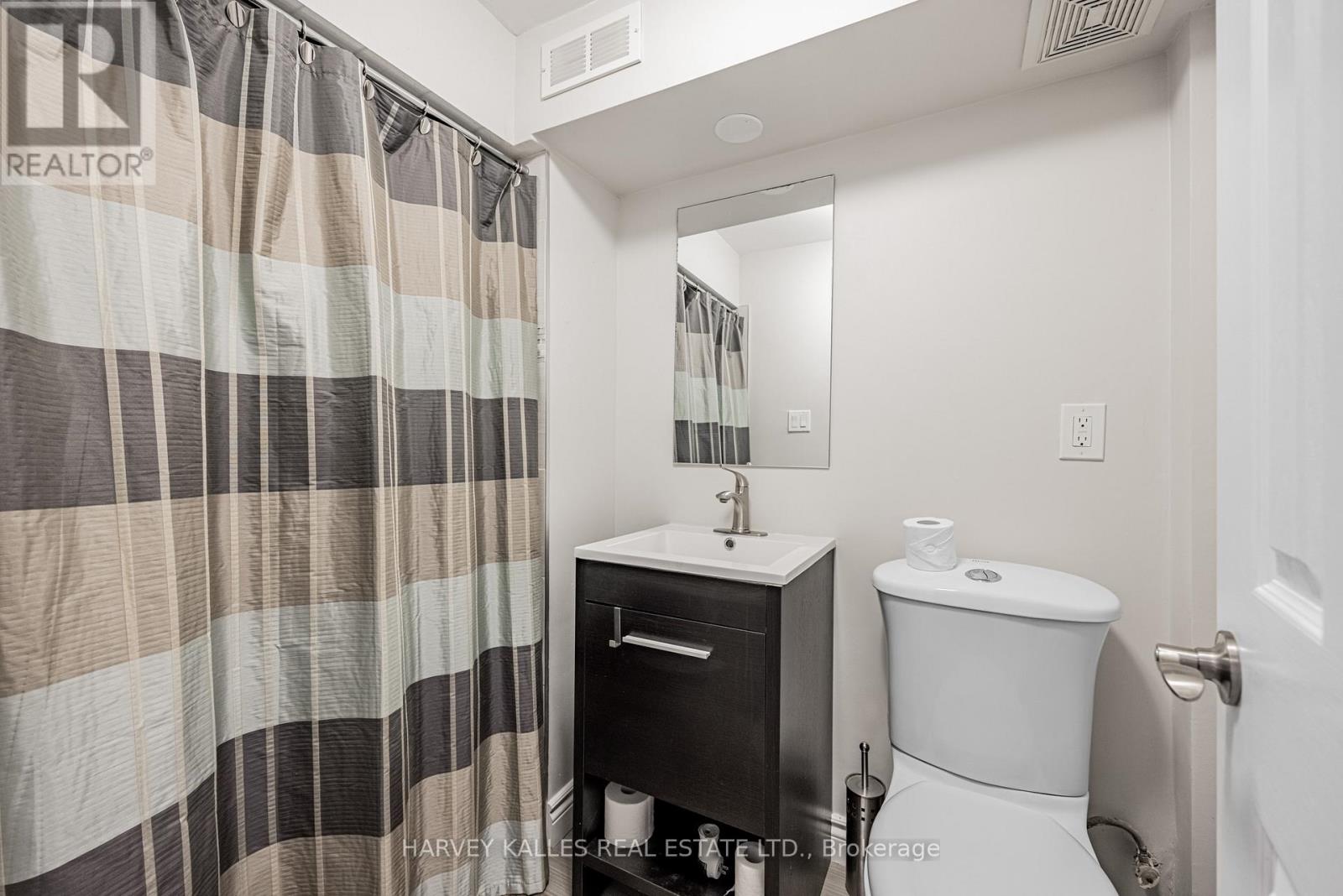 34 Greendust Court, Brampton, Ontario  L6S 5K2 - Photo 30 - W12437513