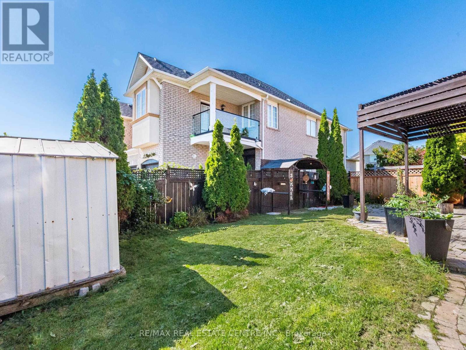 3927 Mayla Drive, Mississauga, Ontario  L5M 7Y9 - Photo 49 - W12437516