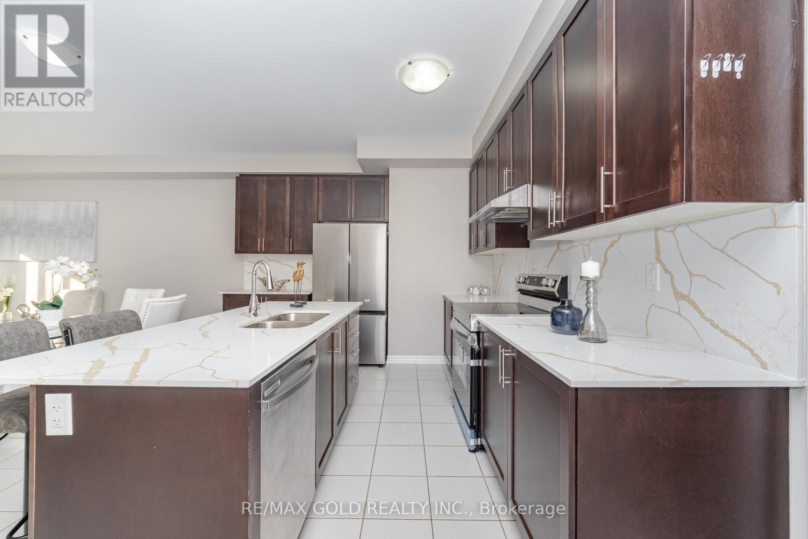 100 Adventura Road, Brampton (Northwest Brampton), Ontario  L7A 5A7 - Photo 4 - W12437518