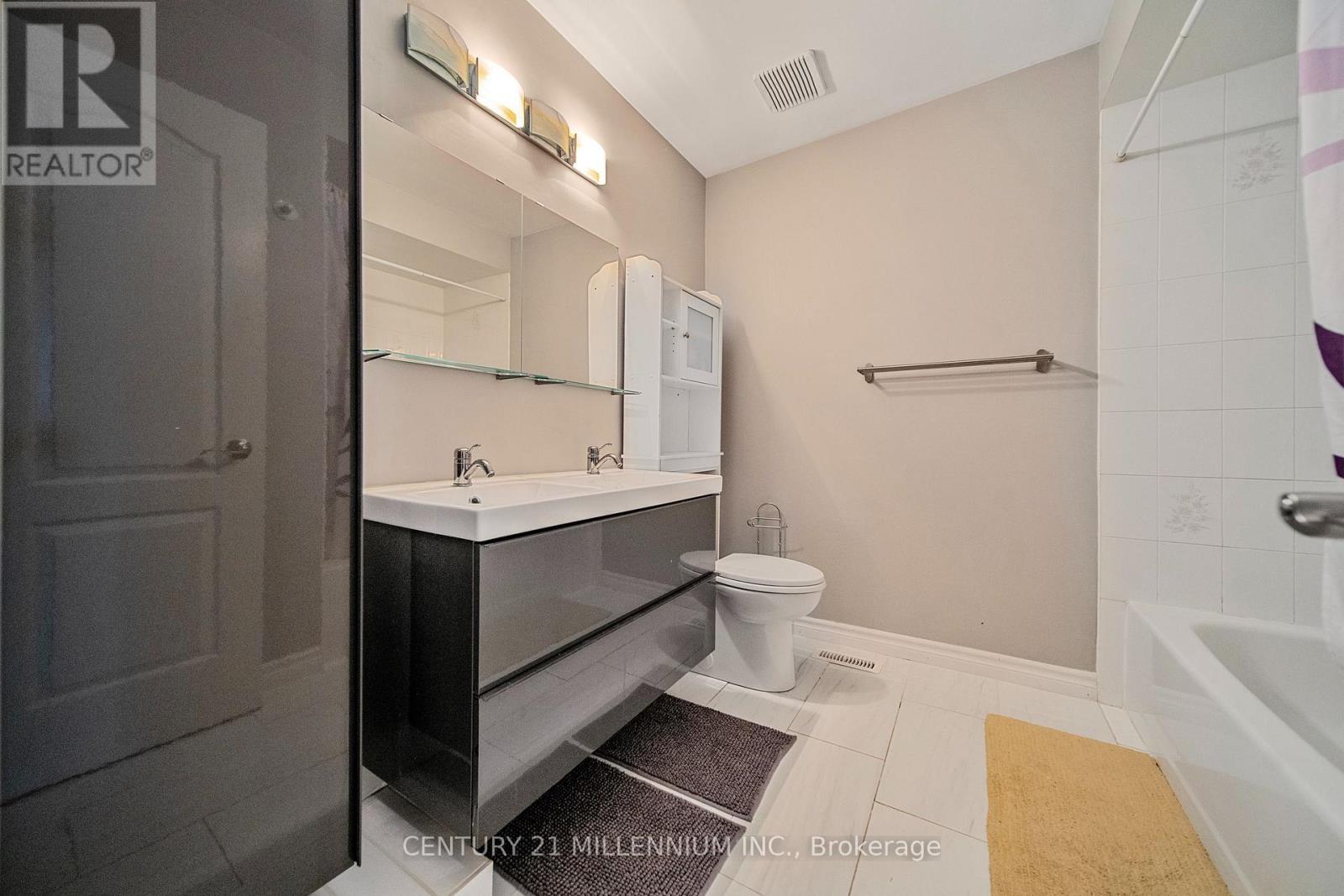 34 Gardenia Way, Caledon, Ontario  L7C 1B2 - Photo 25 - W12437522