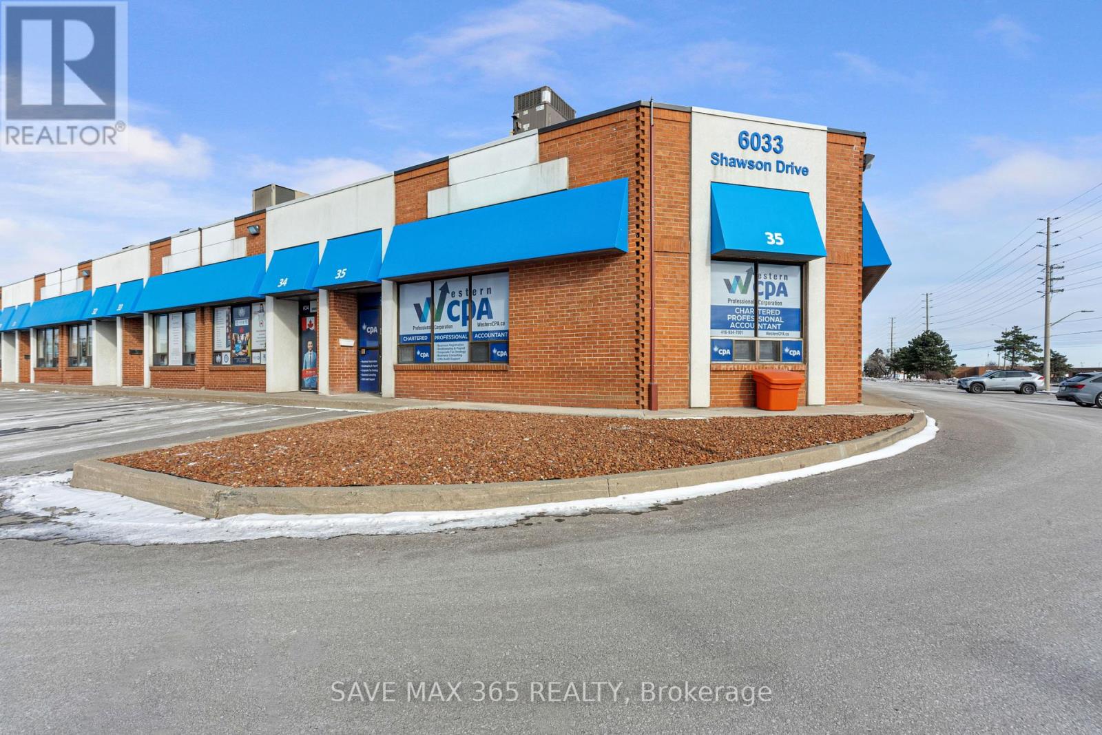 35 - 6033 Shawson Drive, Mississauga, Ontario  L5T 1H8 - Photo 2 - W12437526