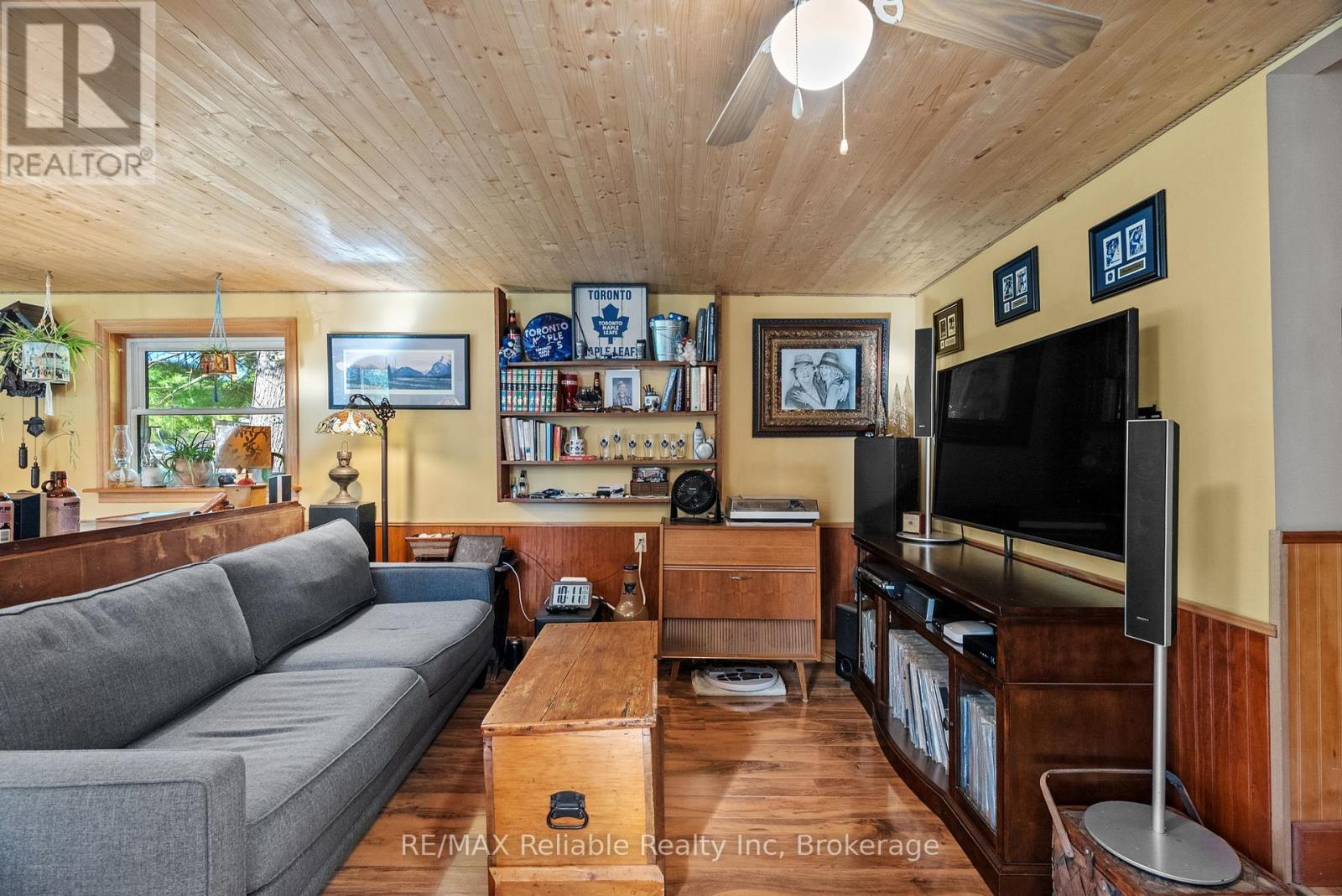 1 Mac Tavesh Street, Bluewater, Ontario  N0M 1G0 - Photo 10 - X12437625