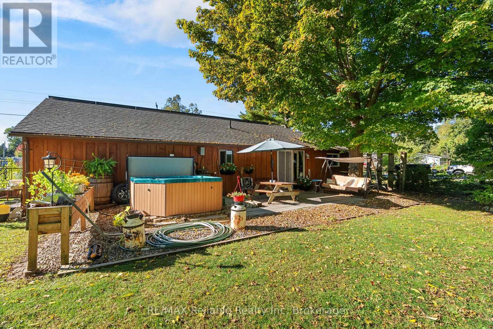1 Mac Tavesh Street, Bluewater, Ontario  N0M 1G0 - Photo 21 - X12437625