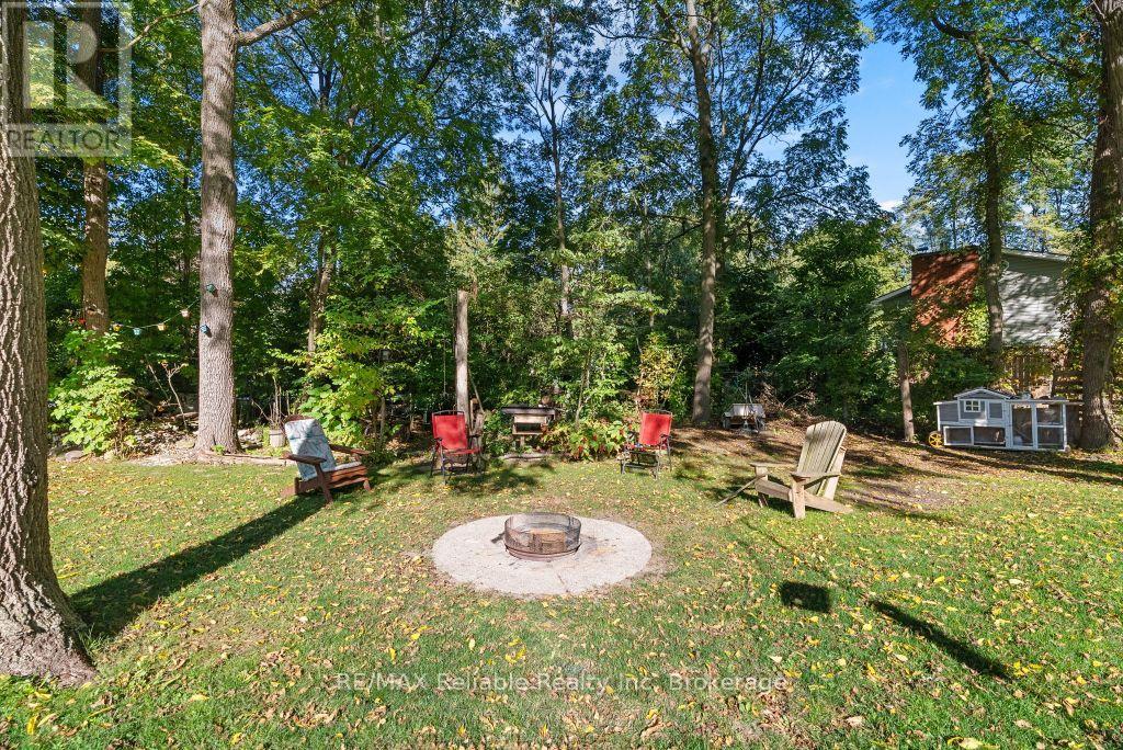 12 Sarnia Street, Bluewater, Ontario  N0M 1G0 - Photo 4 - X12437626