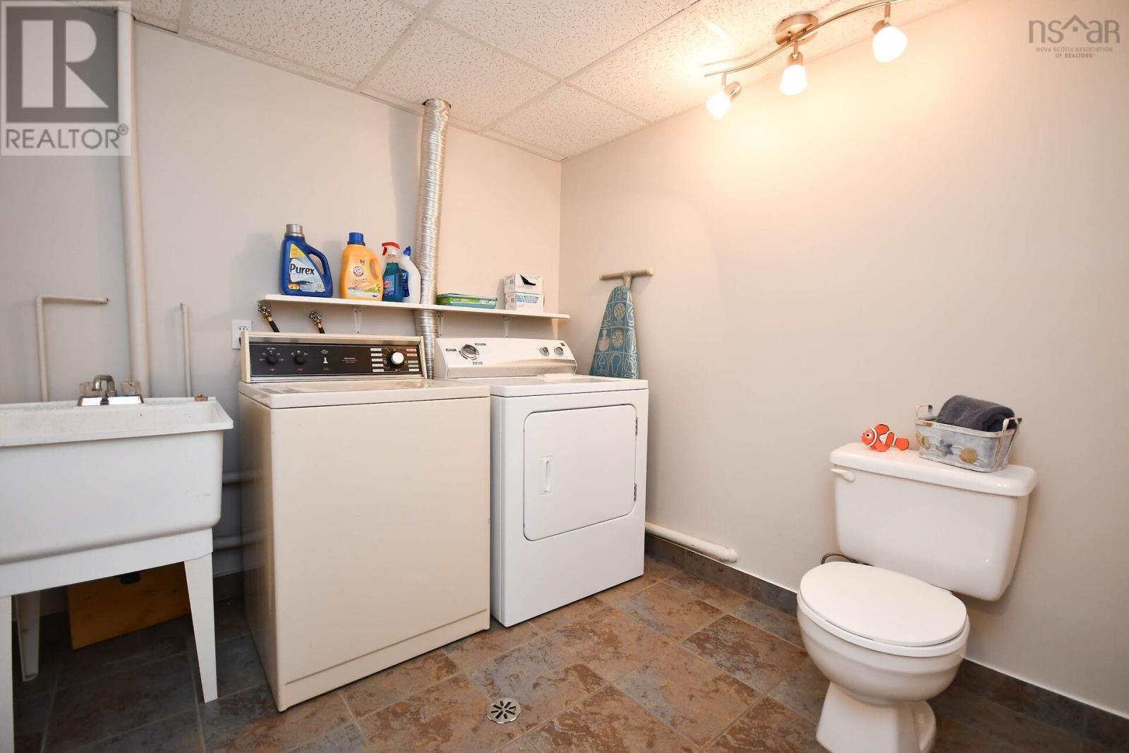31 Barry Crescent, Herring Cove, Nova Scotia  B3R 2L7 - Photo 30 - 202519013
