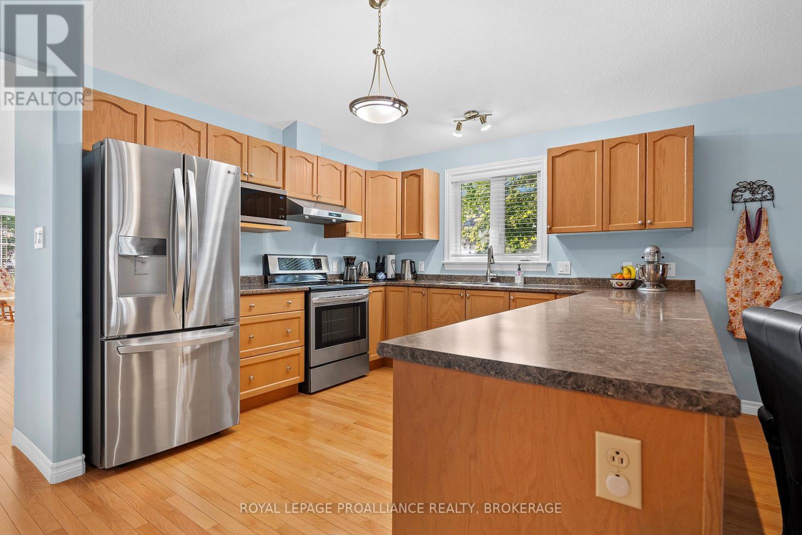 132 Farmstead Court, Kingston, Ontario  K7P 3H6 - Photo 13 - X12437673