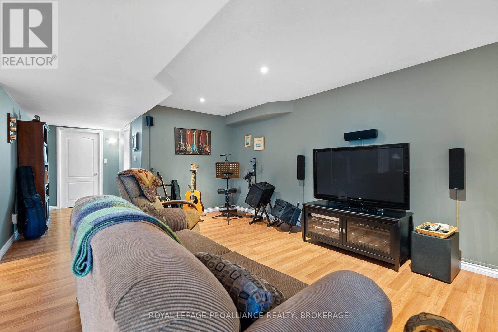 132 Farmstead Court, Kingston, Ontario  K7P 3H6 - Photo 33 - X12437673